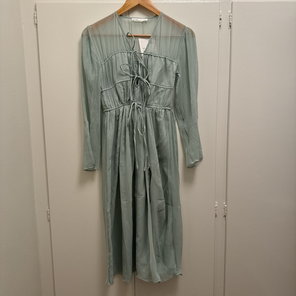 Oak + Fort flowy sage green dress size XS